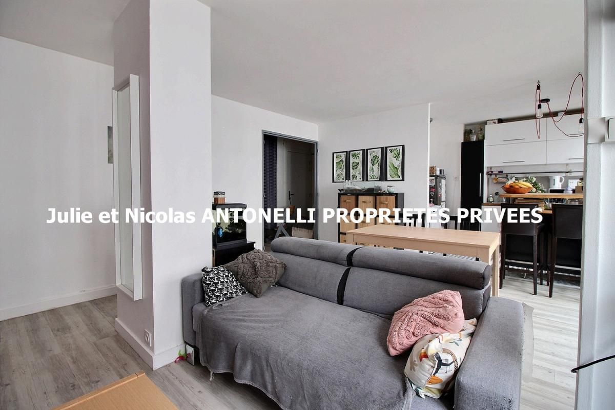 SAINT-ETIENNE SAINT ETIENNE 42100 secteur COURS FAURIEL appartement 80m² 3 chambres 4