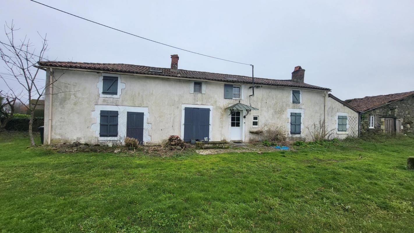 Maison Saint Hilaire De Voust 9 pièce(s) 152 m2