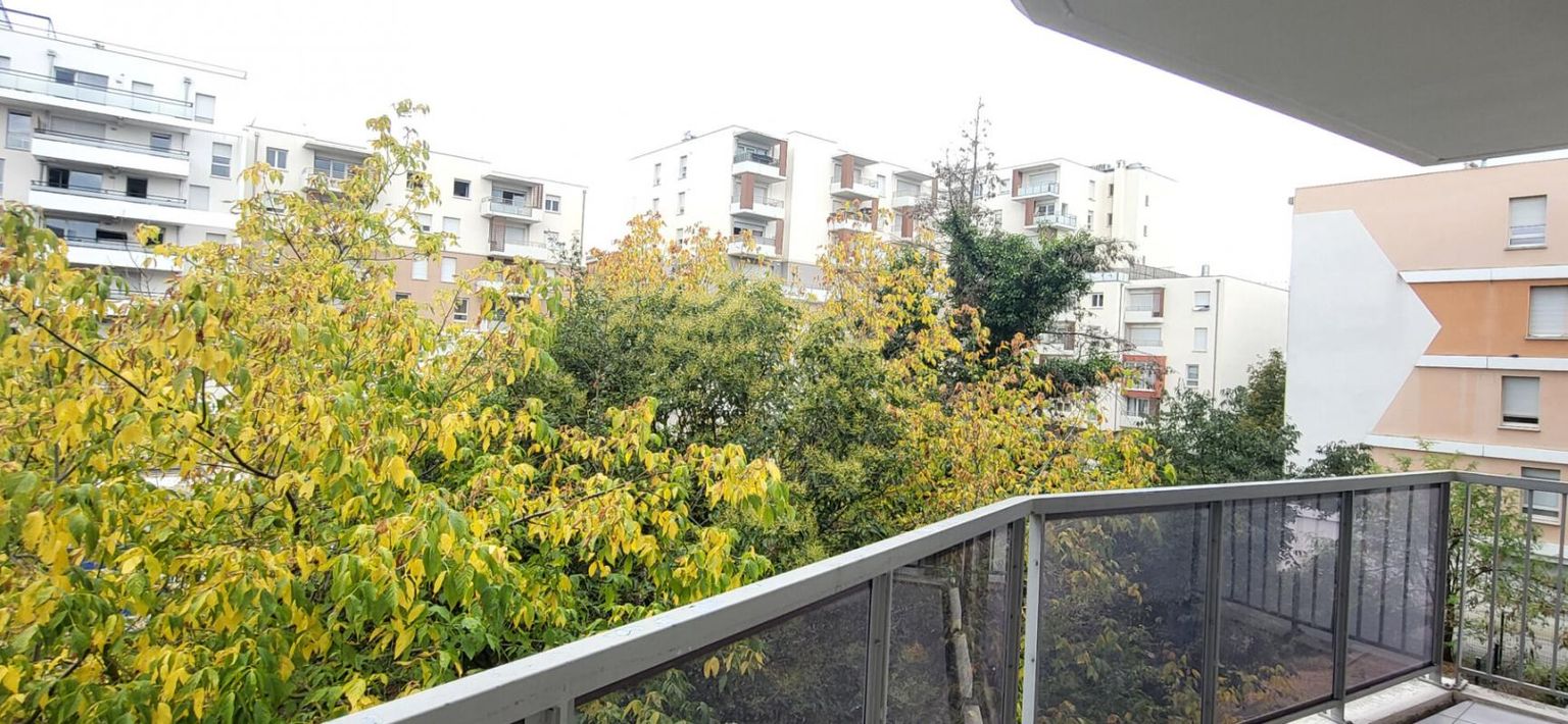 Toulouse(31), appartement de 52,04 m2  avec 2 chambres + balcon et parking privatif