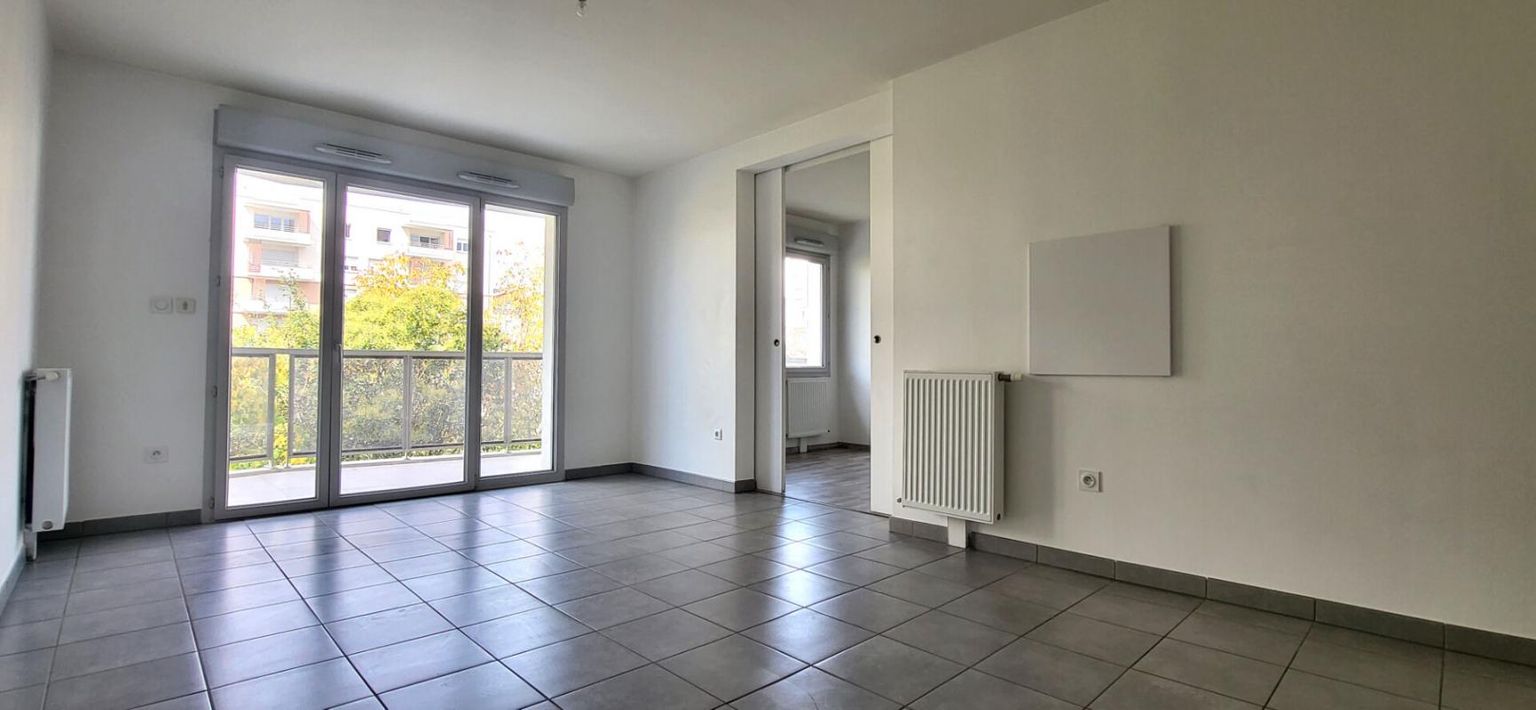 TOULOUSE Toulouse(31), appartement de 52,04 m2  avec 2 chambres + balcon et parking privatif 2