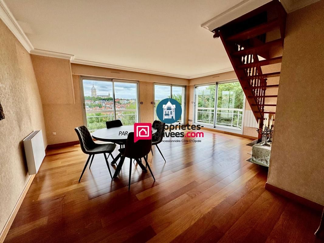 BOULOGNE-SUR-MER L'Agence Wimereusienne par Propriétés-Privées .Com vous propose : 3