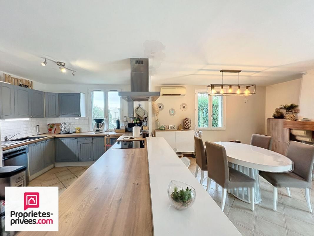 RIANS Rians VILLA T6 piscine sur 1500m² de terrain 4