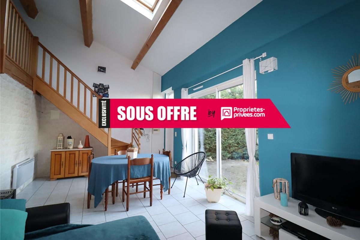 SAINT-SATURNIN-DU-BOIS MAISON EN PIERRES PROCHE MAUZE ET SURGERES 1