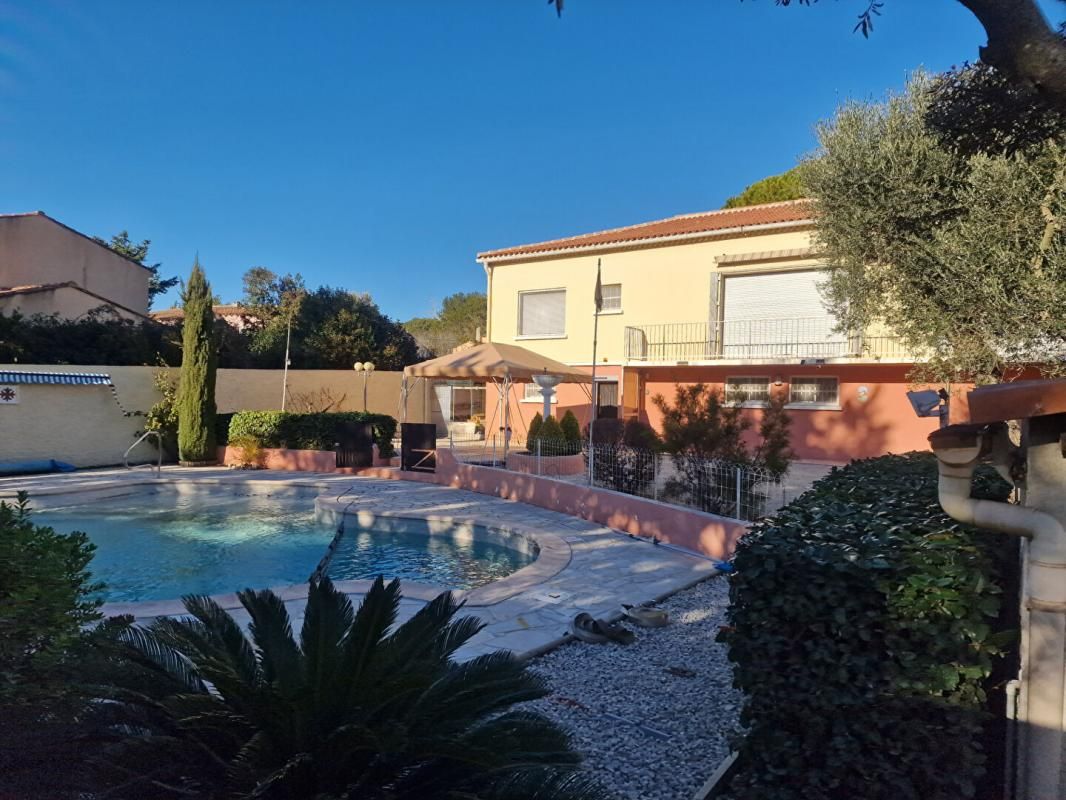 MARTIGUES Villa T6 162m2 et 1030m2 de terrain avec Piscine 1