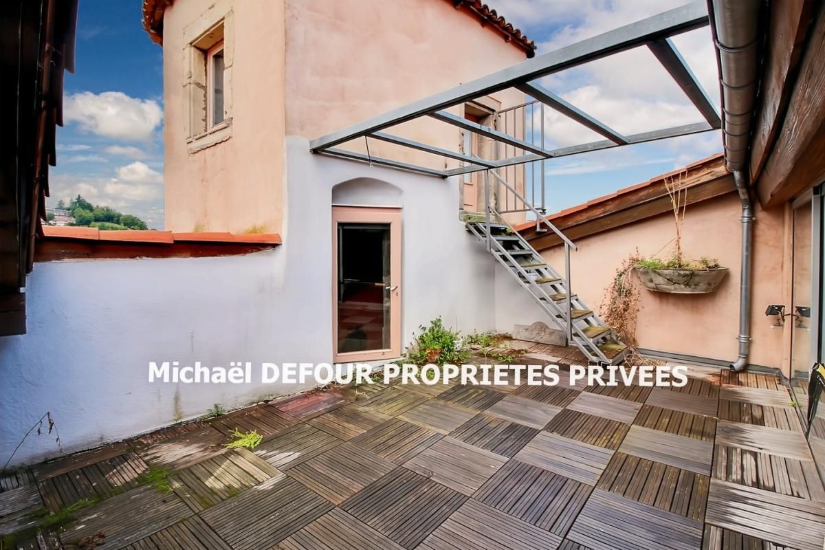 LE PUY-EN-VELAY Le Puy-en-Velay CENTRE 43000 Tènement de 3 appartements 2 T3 et 1 T4 254 m² 3