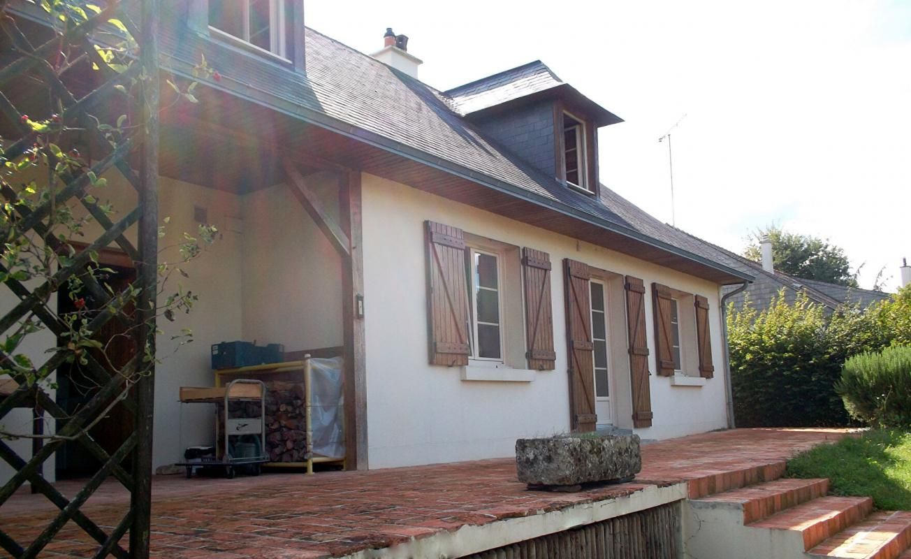 JUIGNE-SUR-LOIRE MAISON  110M²  vie  PP possible 1