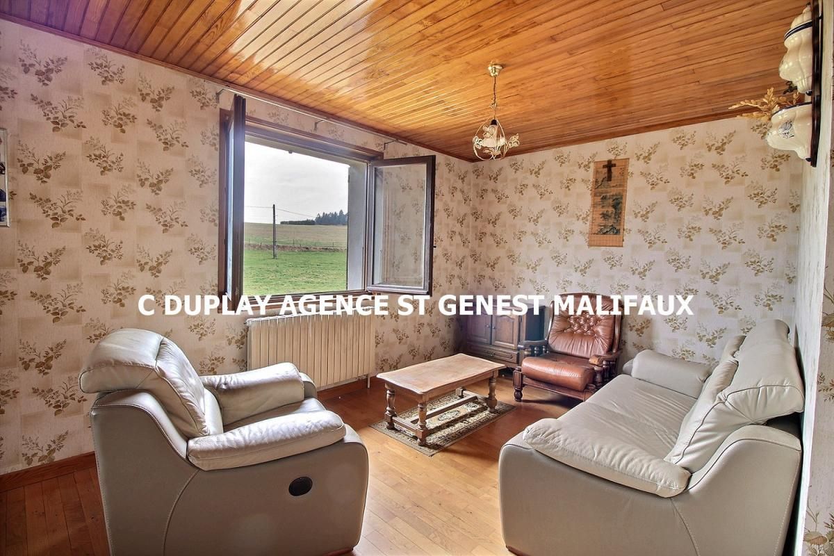 MARLHES Marlhes 42660 maison traditionnelle sur sous-sol de 1990  90m² habitables 3 chambres + combles aménageables sur 1235m² de terrain plat 4