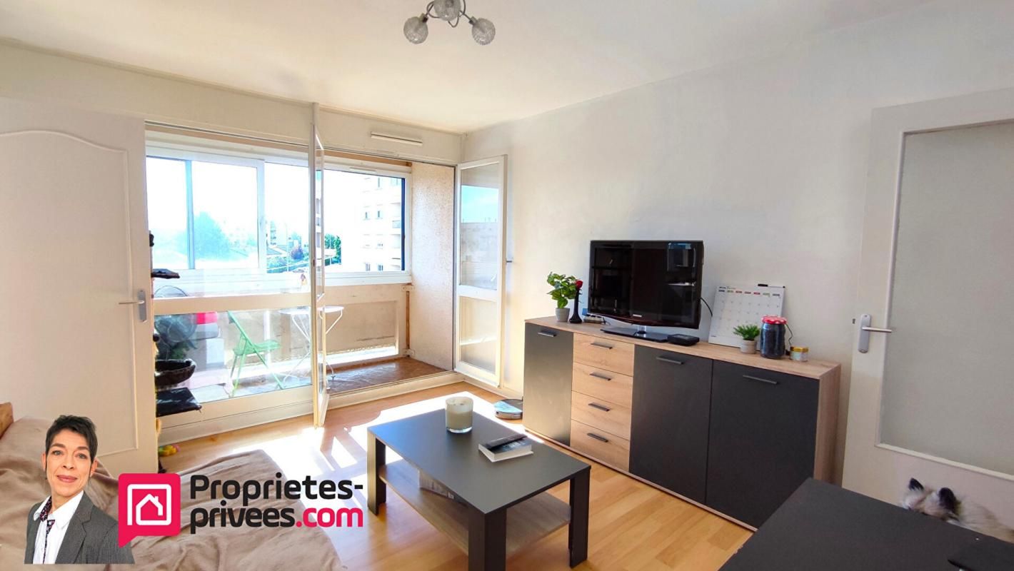 ROANNE (42300) Appartement T2  50 m²  avec balcon,  en résidence sécurisée