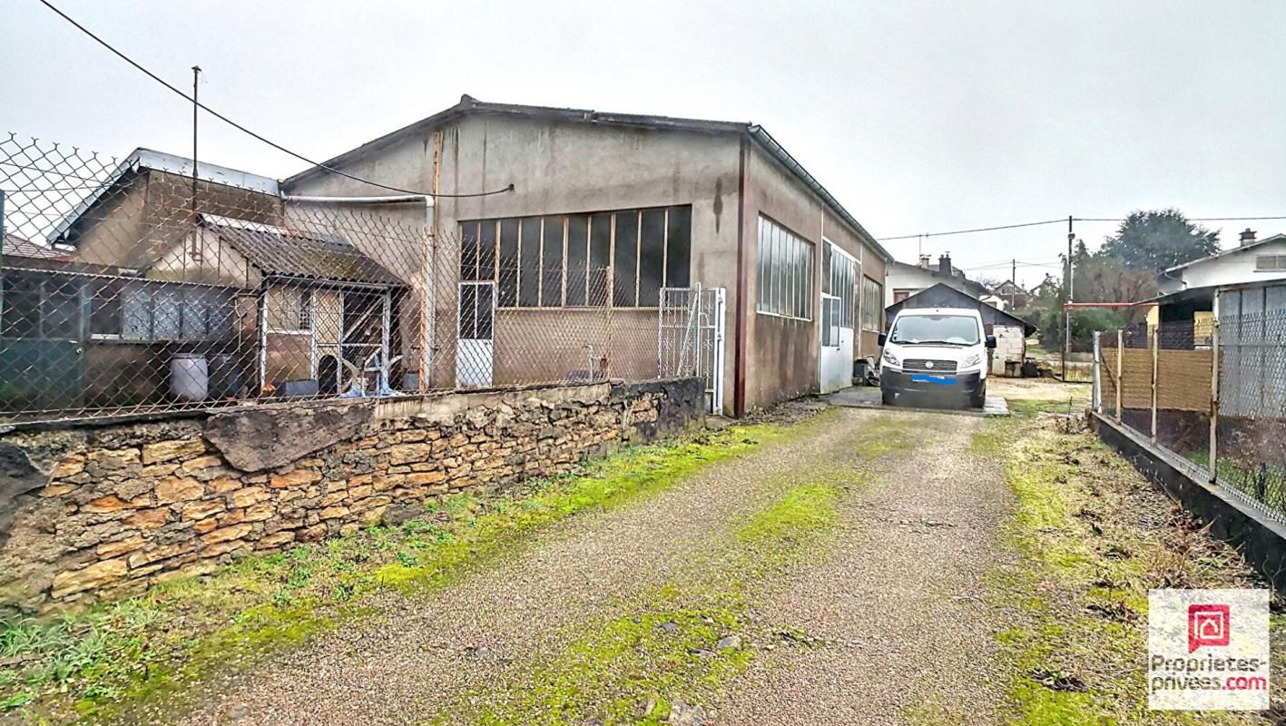 HERICOURT Maison  10 pièces 214 m2 et un hangar de 150 m2 2