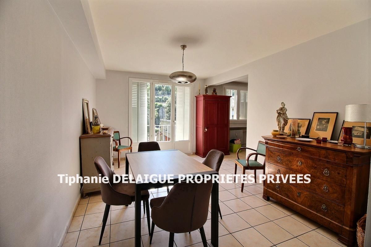 Saint Etienne 42000 place Alexandre Vittone Appartement T3 67,3m² 2 chambres garage en rdc cave idéal famille ou investisseur