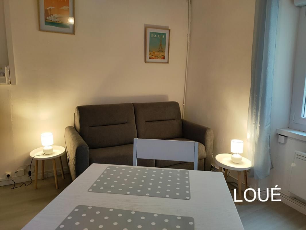 ROANNE  -  STUDIO  MEUBLE
