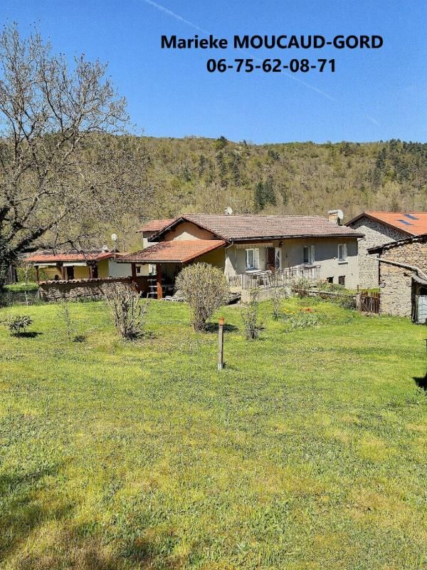 Beauzac 43590 Maison de 103 m² 3 chambres sur 930 m² terrain clos