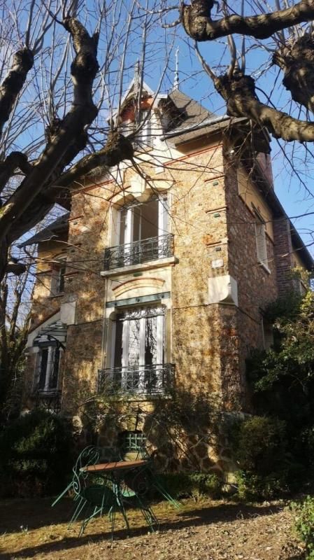 ORSAY ORSAY-Belle Meuliere et sa maison secondaire 1
