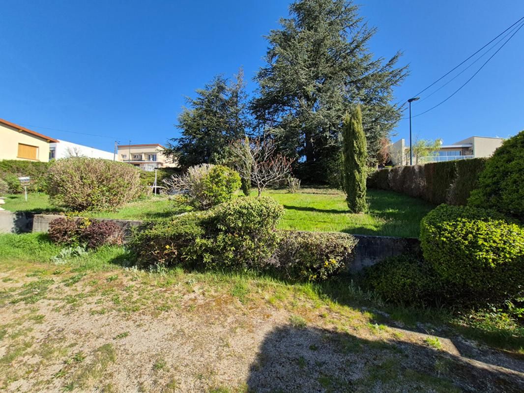 SORBIERS Sorbiers 42290 secteur résidentiel Villa 160 m² 3 chambres sur 962m² de terrain 2