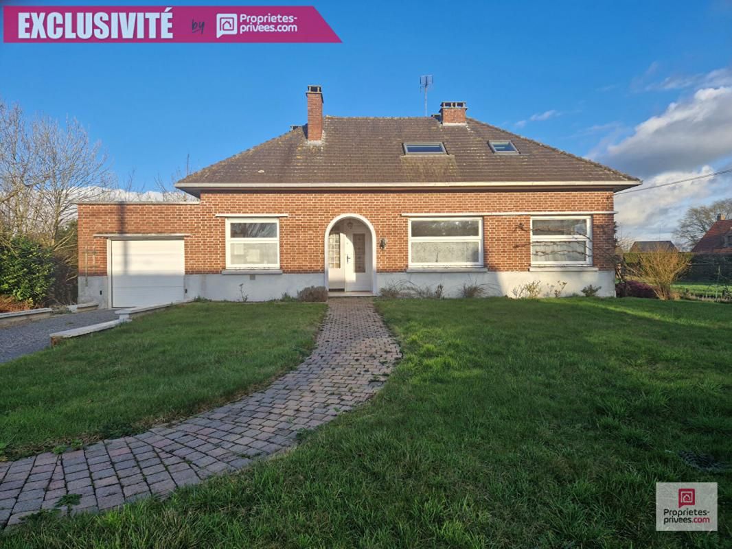BACHY, Coeur de Village, pavillon individuel sur une parcelle de 885m2, avec jardin, garage