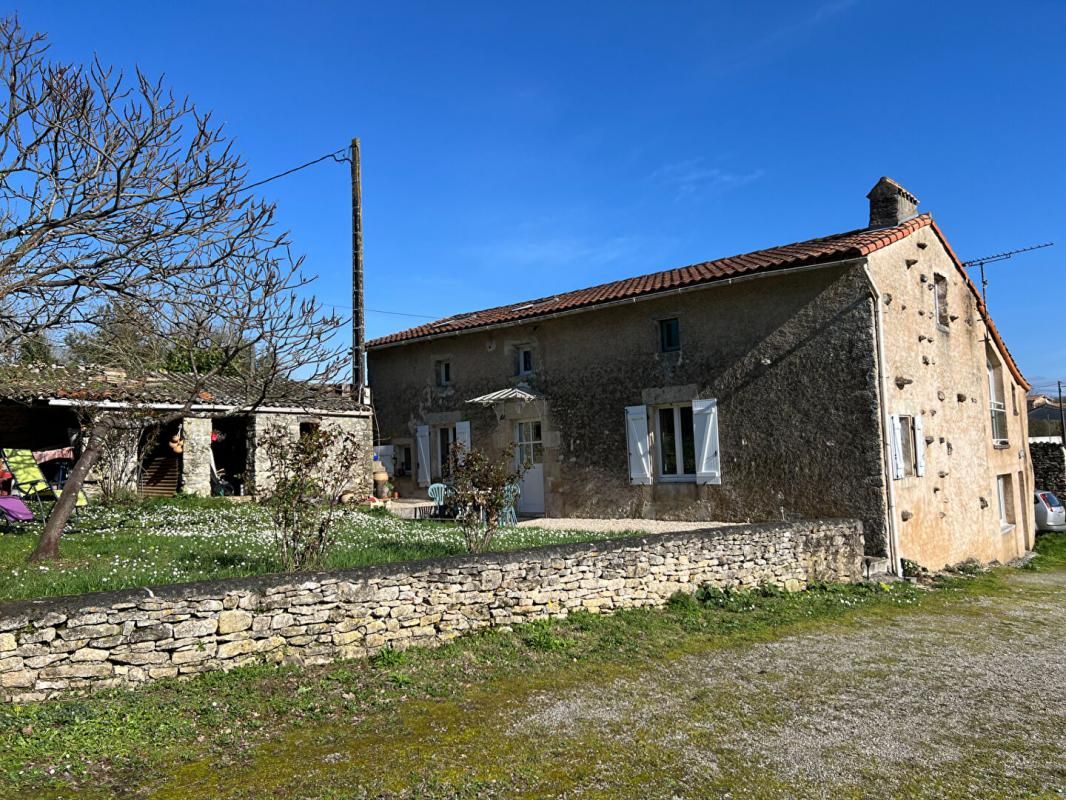 Maison Saivres 8 pièce(s) 180 m2