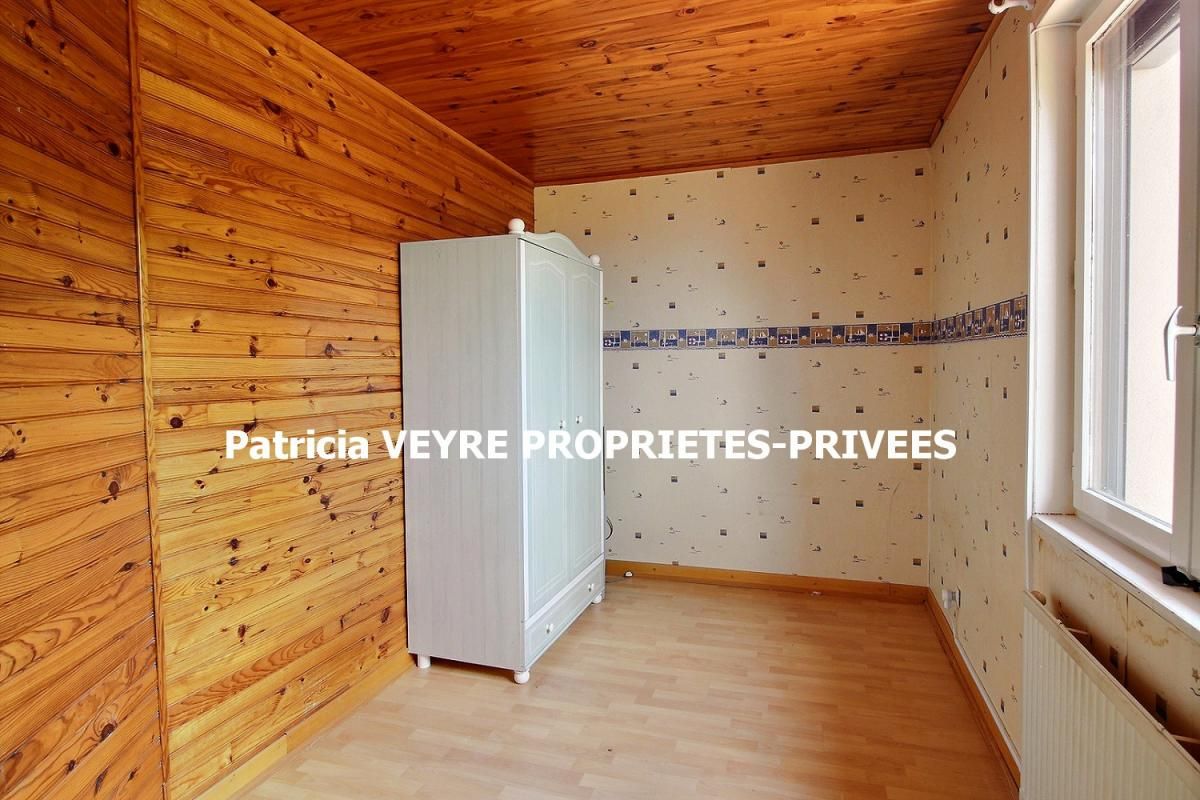 PLANFOY Entre Planfoy 42660 et Saint Etienne maison individuelle 114 m² habitables 4 chambres garage sur 17 240m² de terrain 4