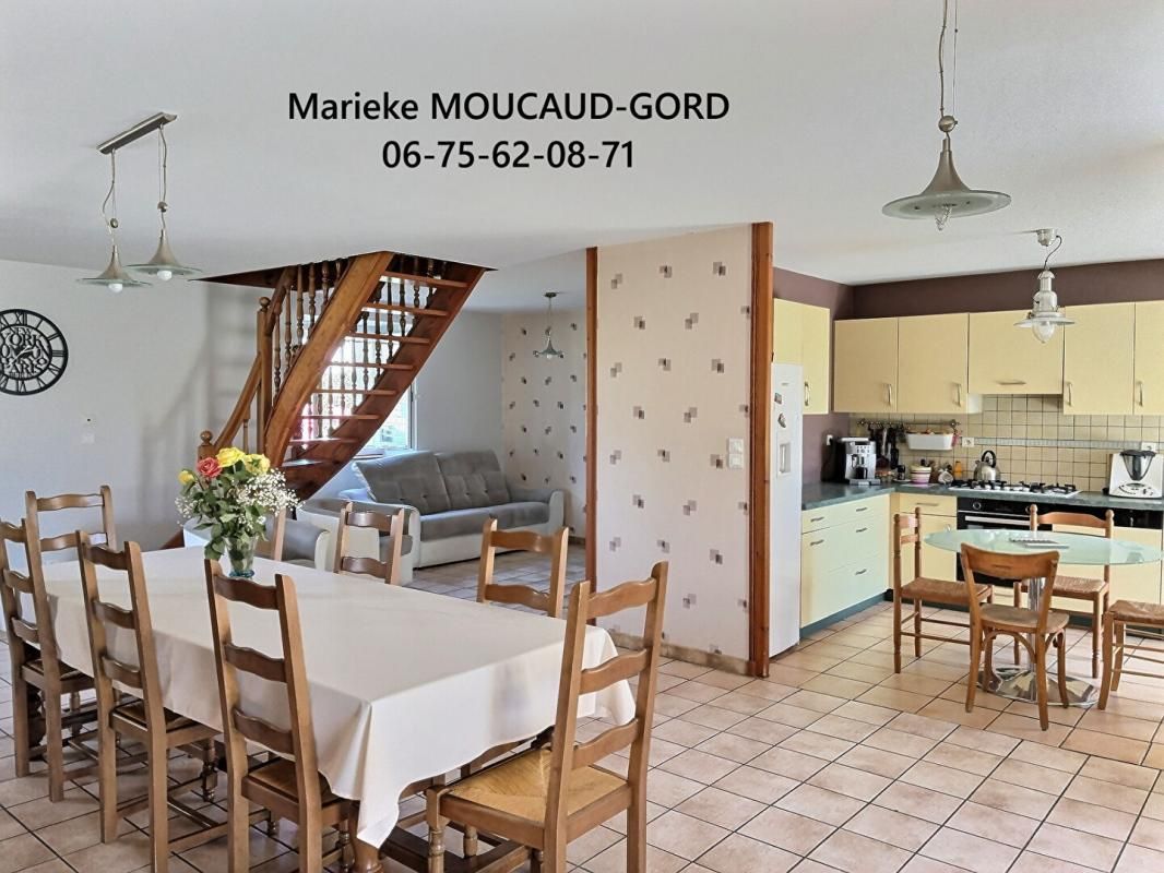 LES VILLETTES **EXCLUSIVITE**LES VILLETTES 43600 Maison 154 m² 4 chambres sur 4000 m² terrain attenant 4