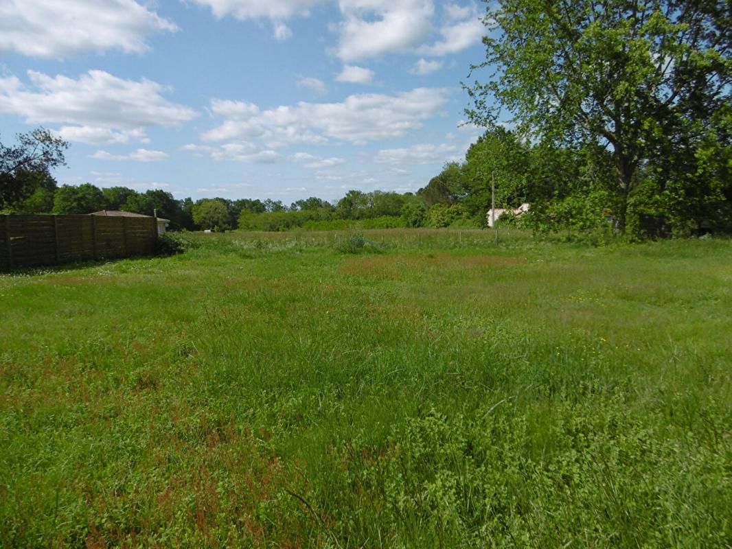 LANGON Terrain  844 m2 1