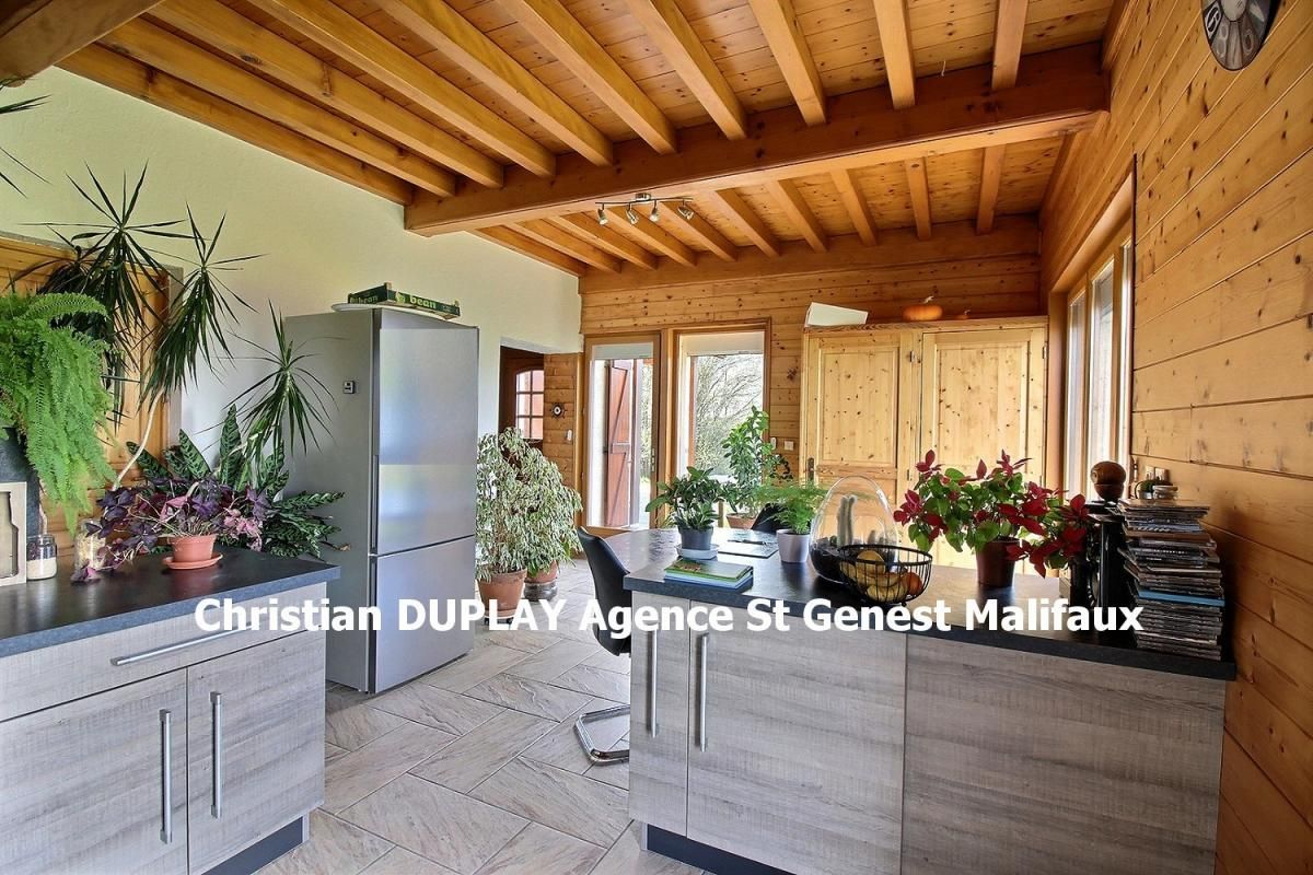 MARLHES Maison Marlhes 6 pièce(s) 134.17 m2 4