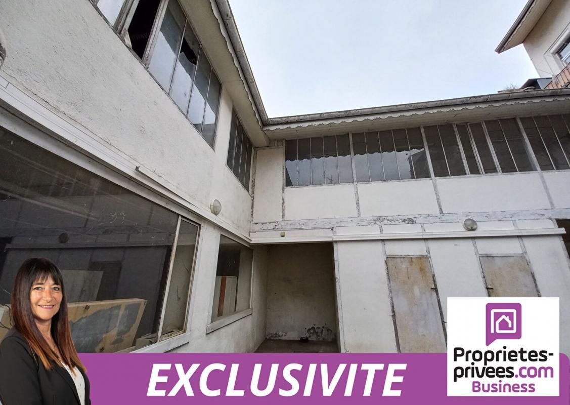 42300 ROANNE - Exclusivité , Plateau , Entrepôt 177 m²