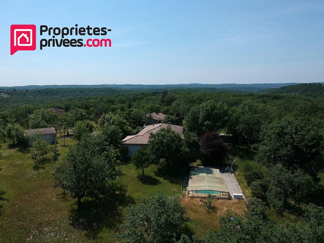 Maison de plain-pied avec piscine à 10 minutes de Cahors