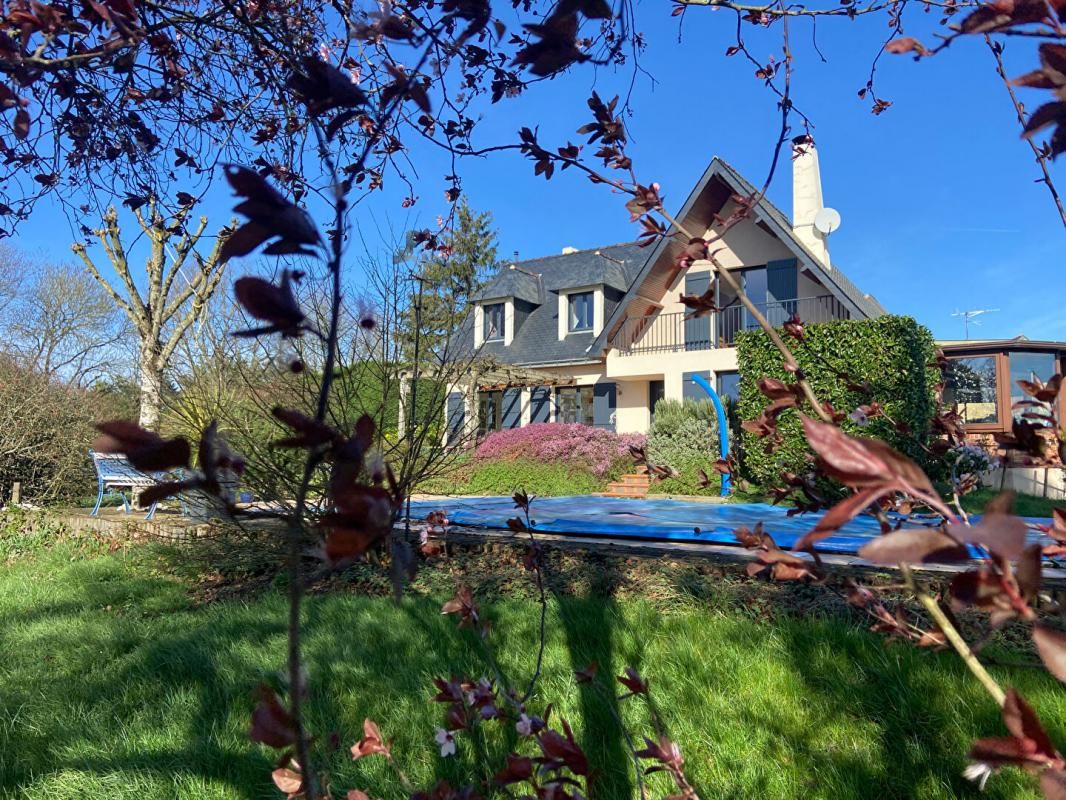 SCEAUX-D'ANJOU Maison Sceaux D Anjou 160 m2 1