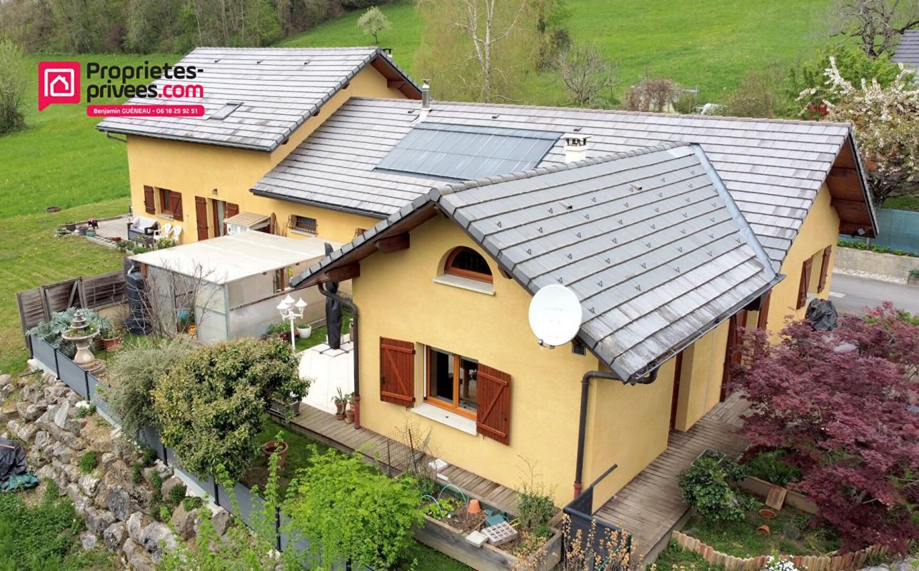 Maison mitoyenne de 105 m2 - Saint Ours - 73410