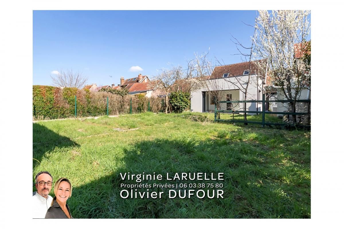 ROUEN SUD Le-Petit-Quevilly Maison avec jardin, 3 chambres, abri voiture, caves et dépendances