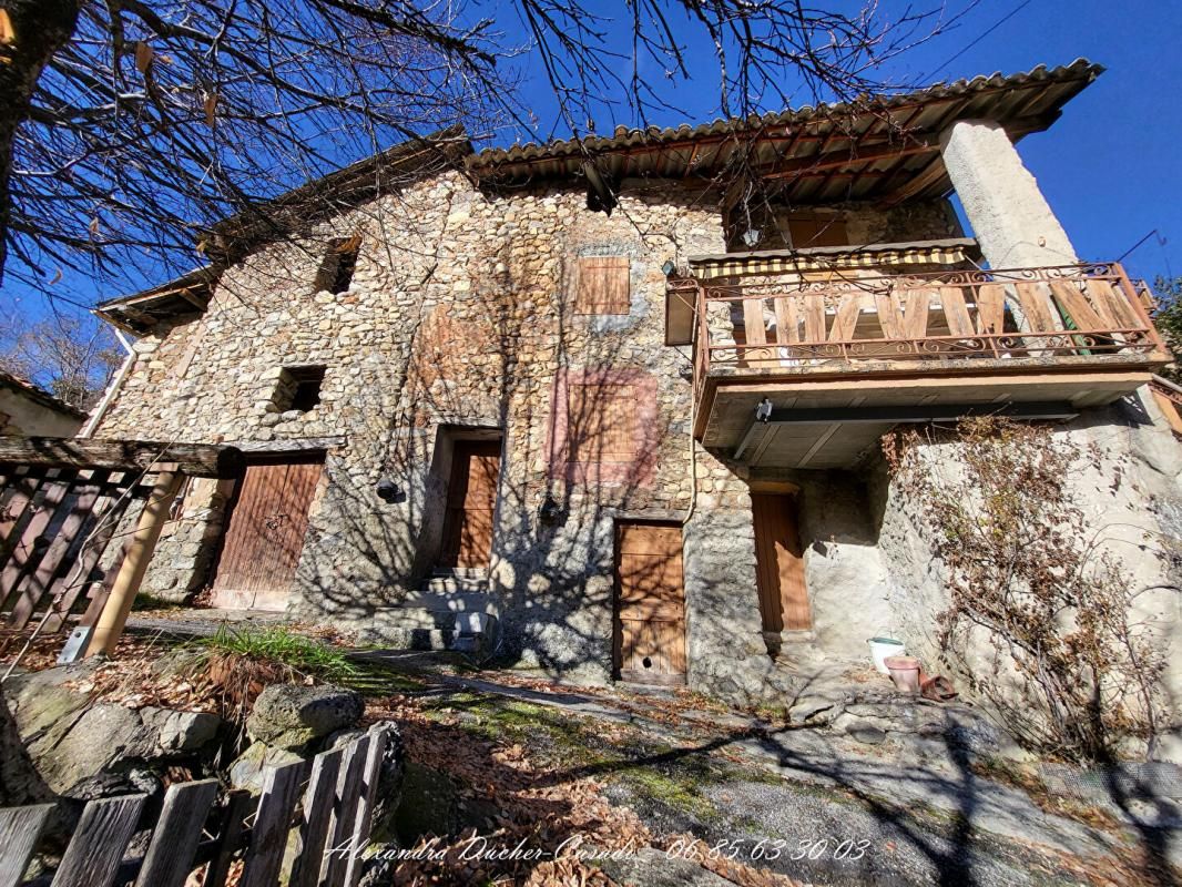 CLAMENSANE EXCLUSIVITE -  Maison de Village à rénover intégralement + 2 ruines + terrains 1
