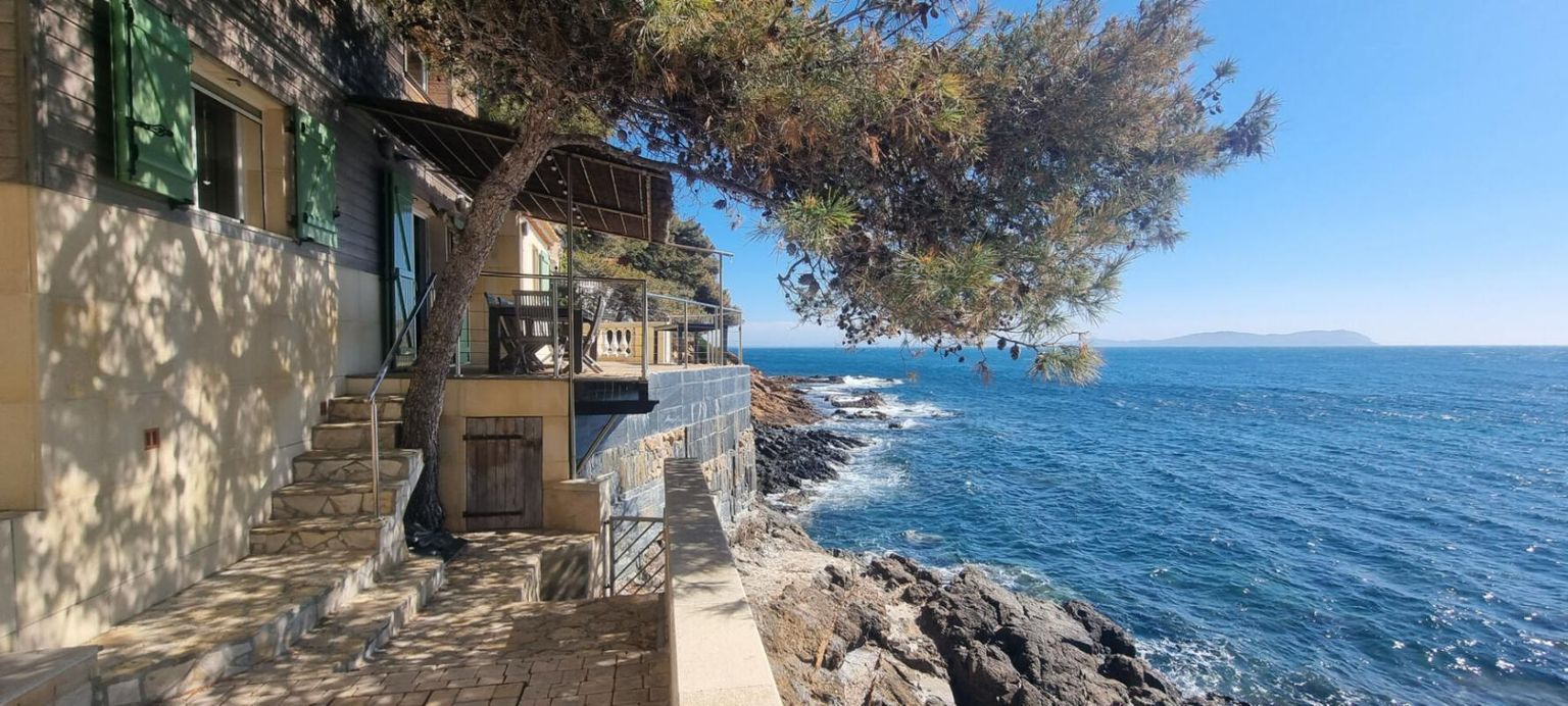 Maison front de mer - 82 m2 "les pieds dans l'eau". 3 pièces