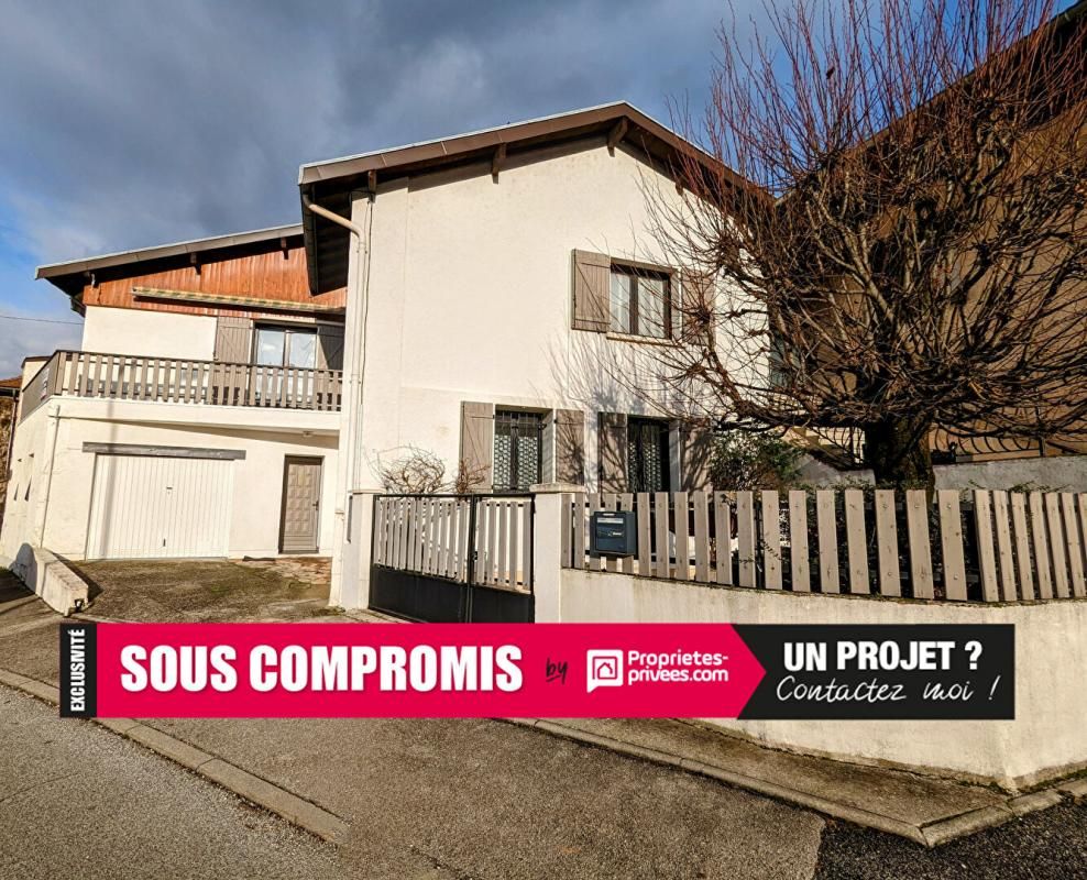 VARCES-ALLIERES-ET-RISSET Maison Varces Allières Et Risset 4 pièces 111 m2 1