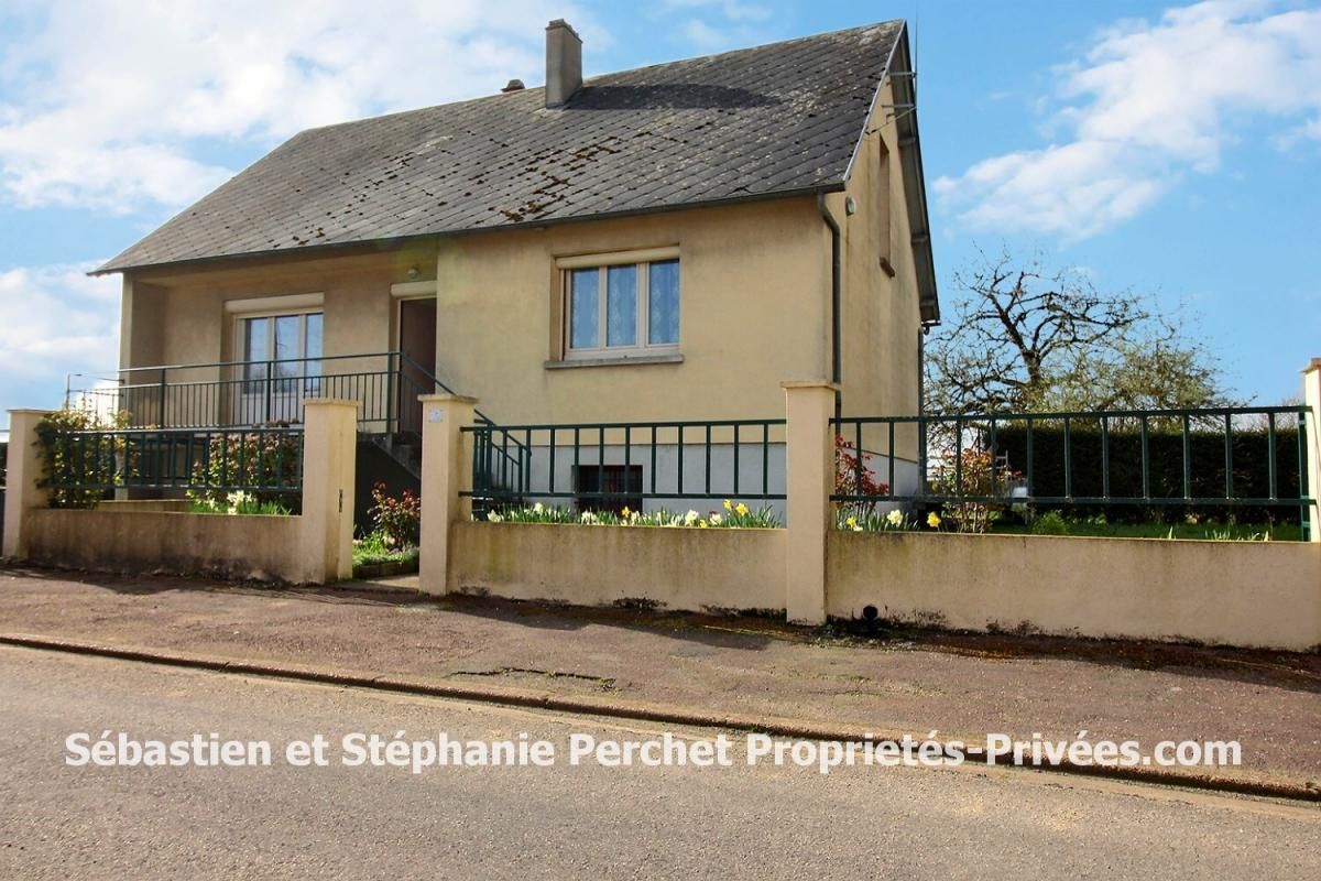 Maison sur sous sol 3 chambres sur un terrain de 735 m2