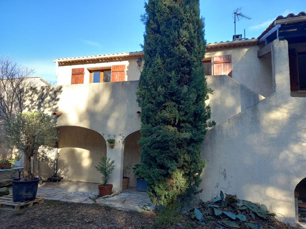 Appartement Rochefort Du Gard 4 pièce(s) 79 m2 169 000 euros