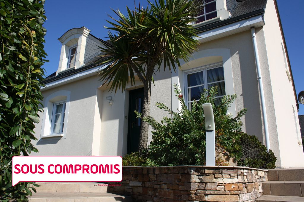 Maison 4 chambres , 135 m2, Segré 49500, prix TTC: 274900 euros FAI
