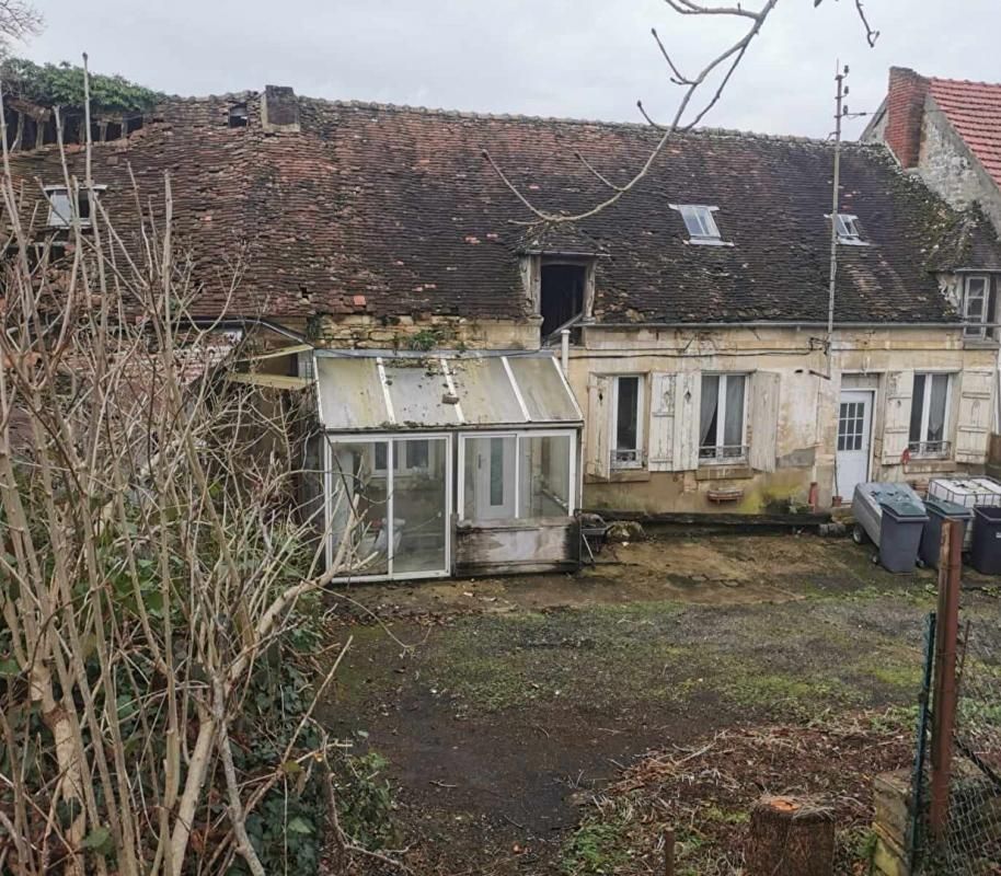 Maison a rénover entièrement à mouy 60250
