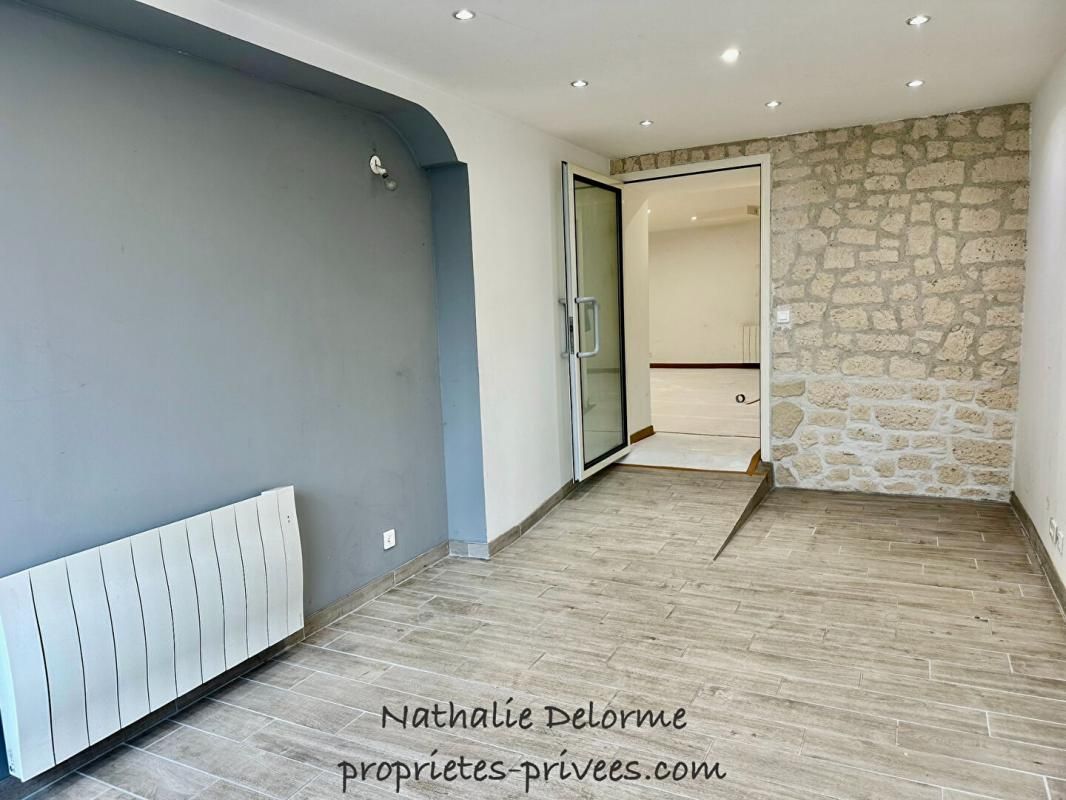 BERTHECOURT Local commercial + studio attenant 2