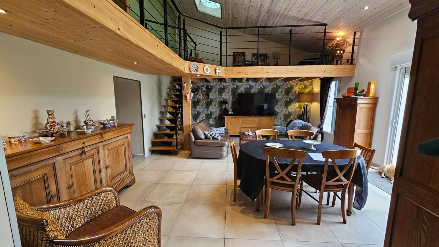Maison Ballon 10 pièce(s) 197 m2