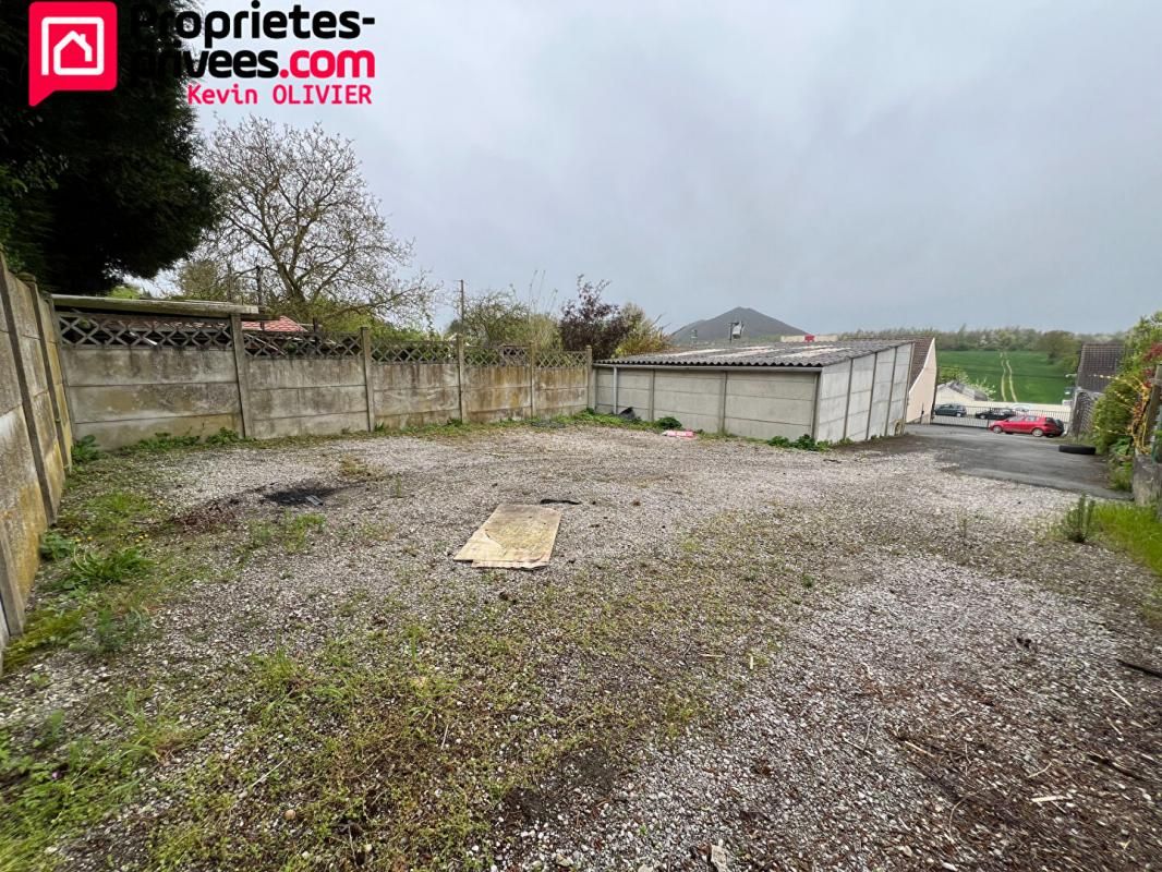 Garage a vendre sur terrain goudronné Ruitz 507 m2