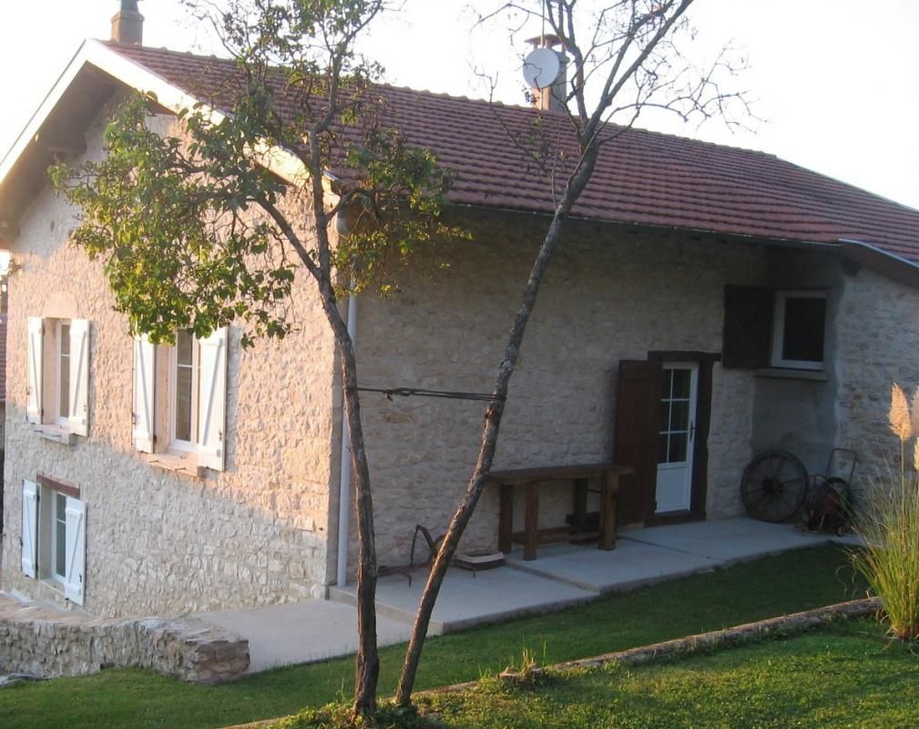 Maison en pierre de 114,32 m² à Saint Martin du Mont