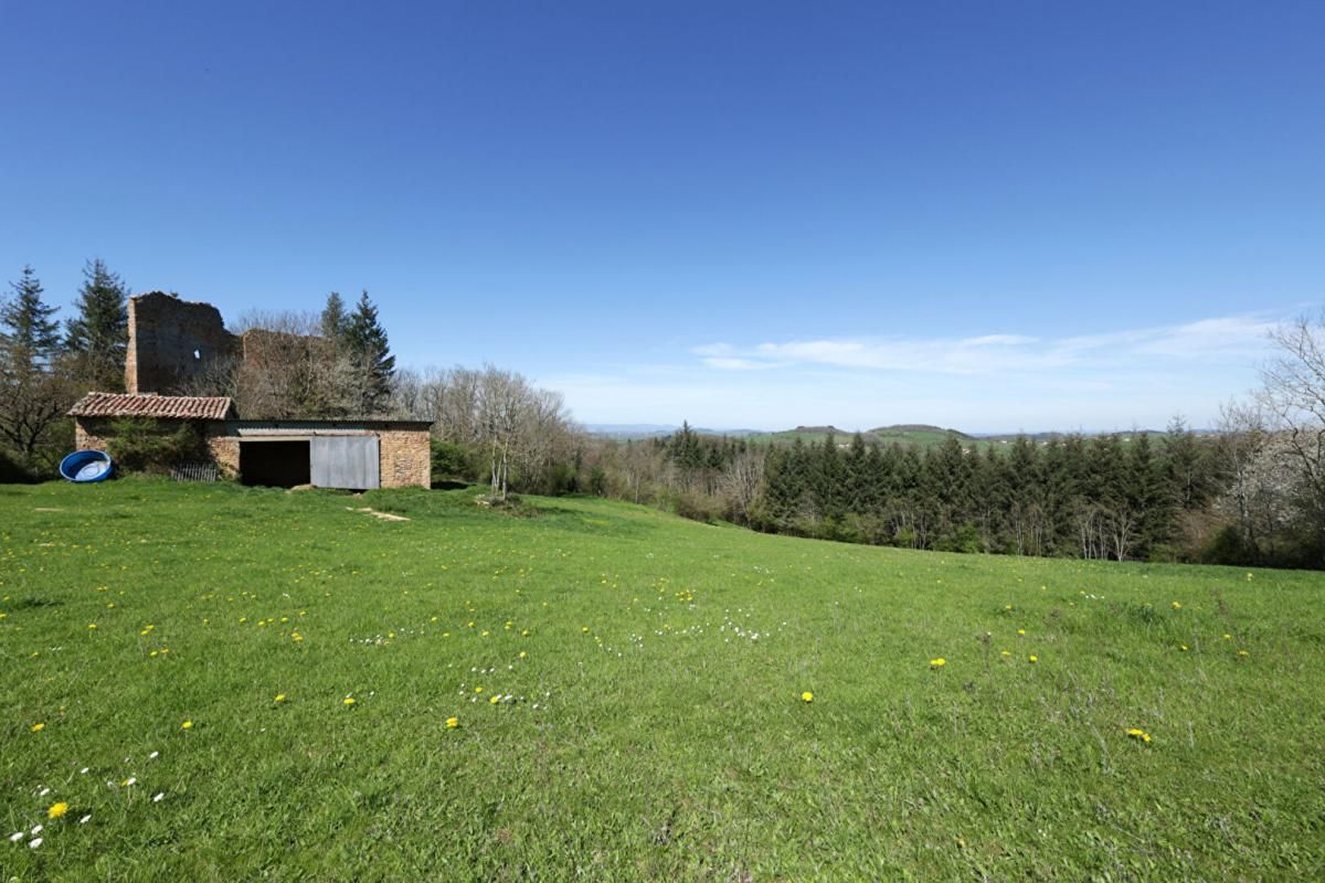 grange en pierres sur 1 hectare avec vue panoramique