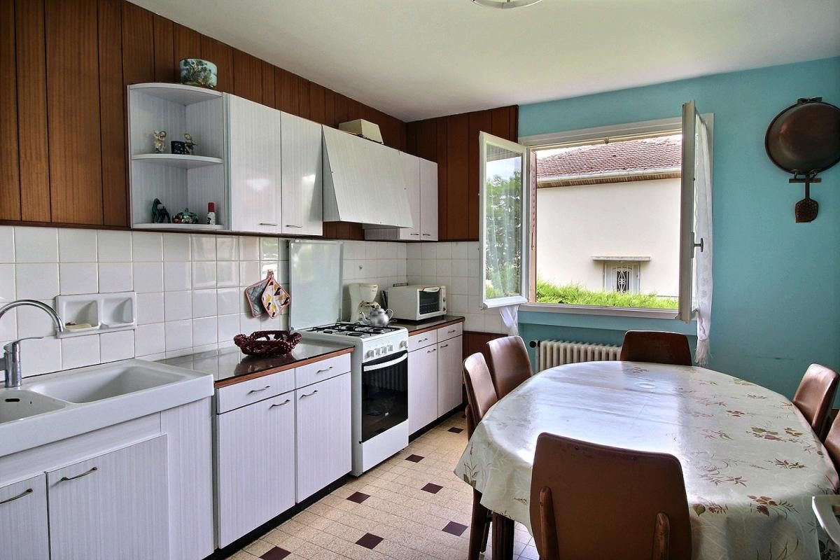 SAINT-ETIENNE SAINT ETIENNE 42000 golf bel Air Maison 98m² habitables sur sous-sol complet 4 chambres terrain 920m² 3