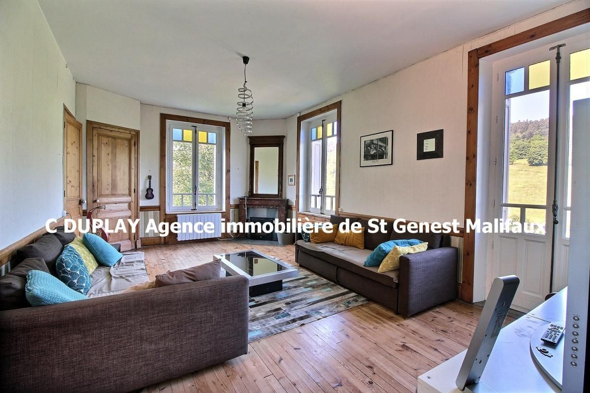 PLANFOY 42660 EXCLUSIVITE Maison bourgeoise de 1912 exposée Sud-Ouest environ 145m² habitables 4 chambres sur 1179m² de terrain