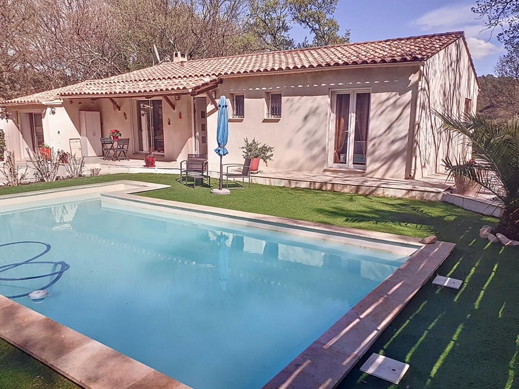 Villa T4 de 110m² avec piscine, atelier sur 2000m² de terrain - LE VAL