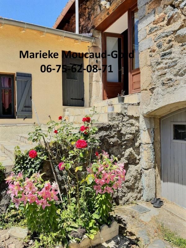 RETOURNAC RETOURNAC 43130 maison en pierre  à rénover 160 m² avec petit terrain et cour 2
