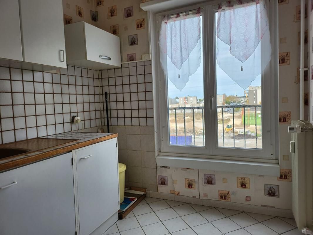 REIMS Appartement 4 pièce(s) 4