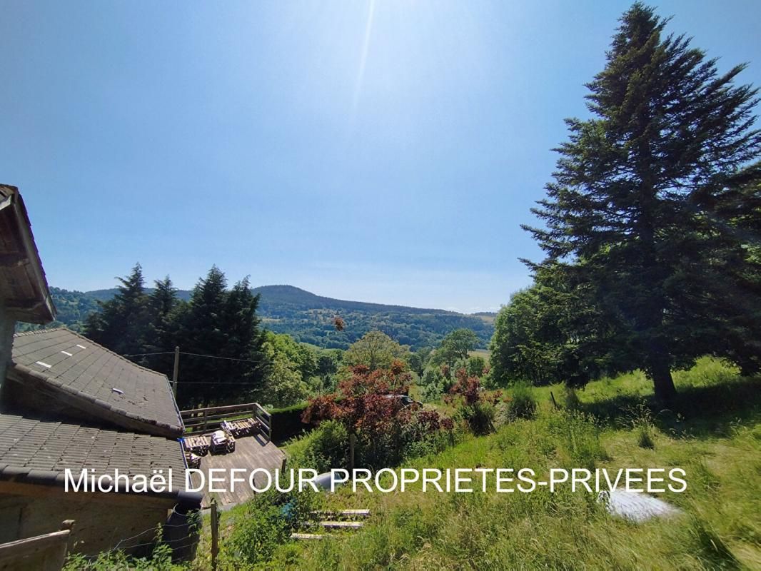 YSSINGEAUX Yssingeaux 43200 Maison de 72 m² 2 chambres Grange/Ecurie sur 2729 m² de terrain 2