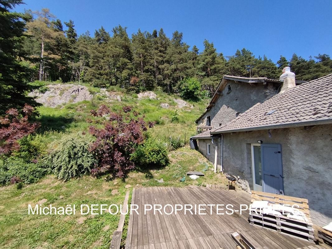 YSSINGEAUX Yssingeaux 43200 Maison de 72 m² 2 chambres Grange/Ecurie sur 2729 m² de terrain 3