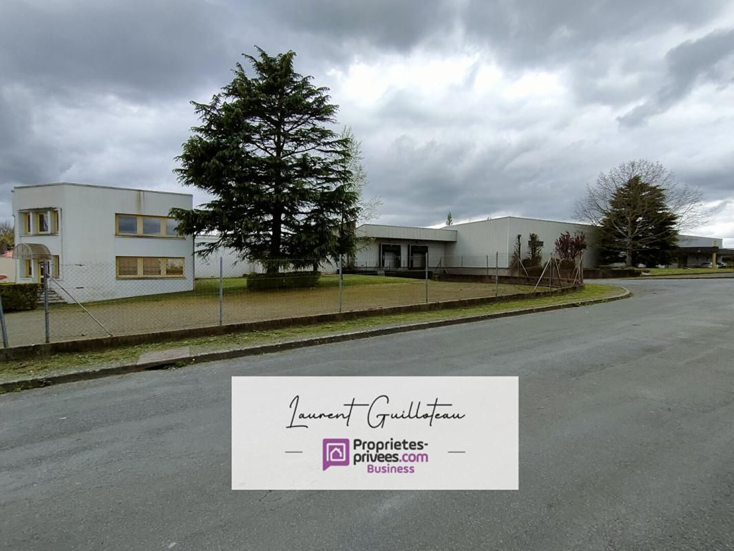 LES HERBIERS SECTEUR LES HERBIERS/CHOLET - LOCAL INDUSTRIEL/BUREAUX 8800 m2 Terrain 17000 m2 1