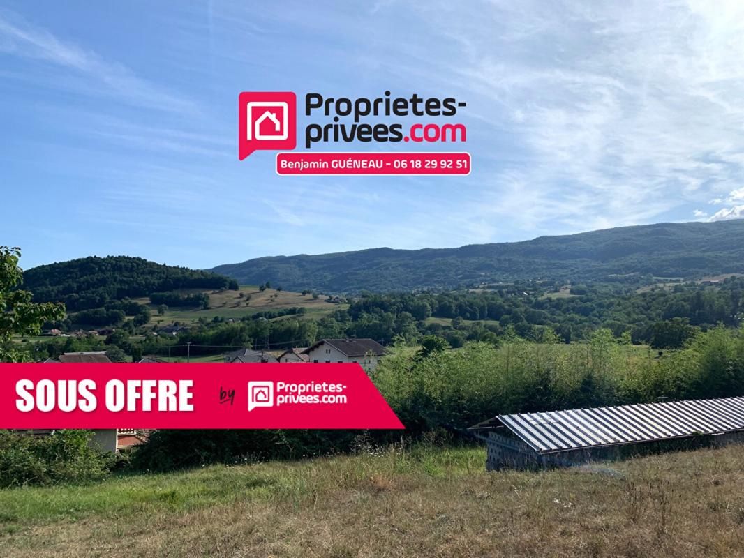 VALLIERES Terrain constructible hors lotissement - 670 m2 2